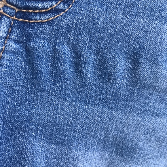 Jessica Simpson Vintage High Waisted Shorts - Picture 6 of 7